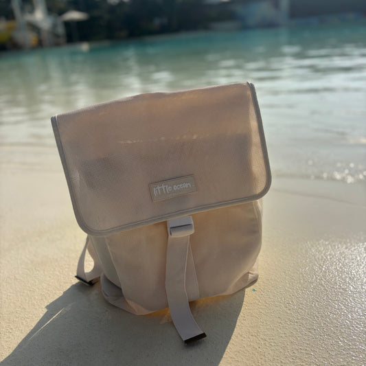 The Solo Traveller Beach Bag